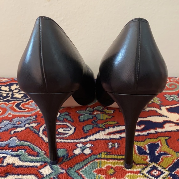 Stewart Wiseman The Beatrix Pump In Black Leather - Picture 8 of 15
